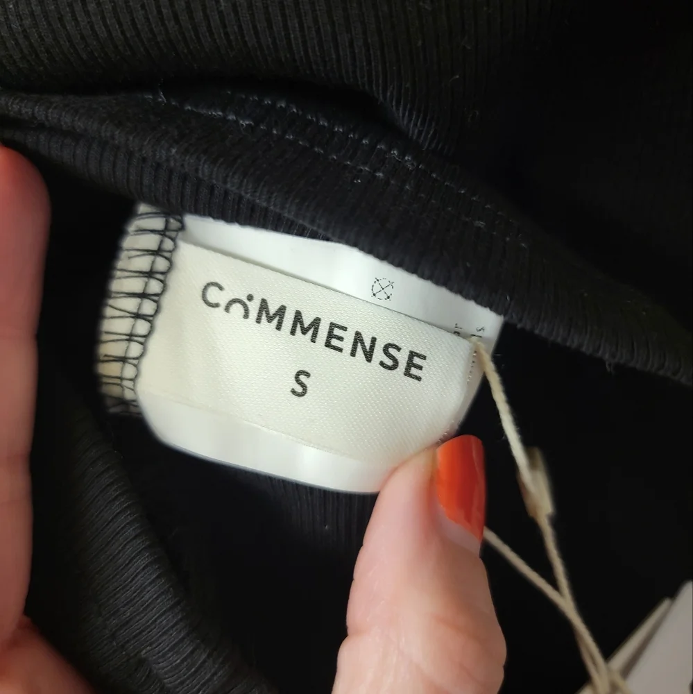 Commense NWT Black Ribbed Tank Size Small - Picture 4 of 5